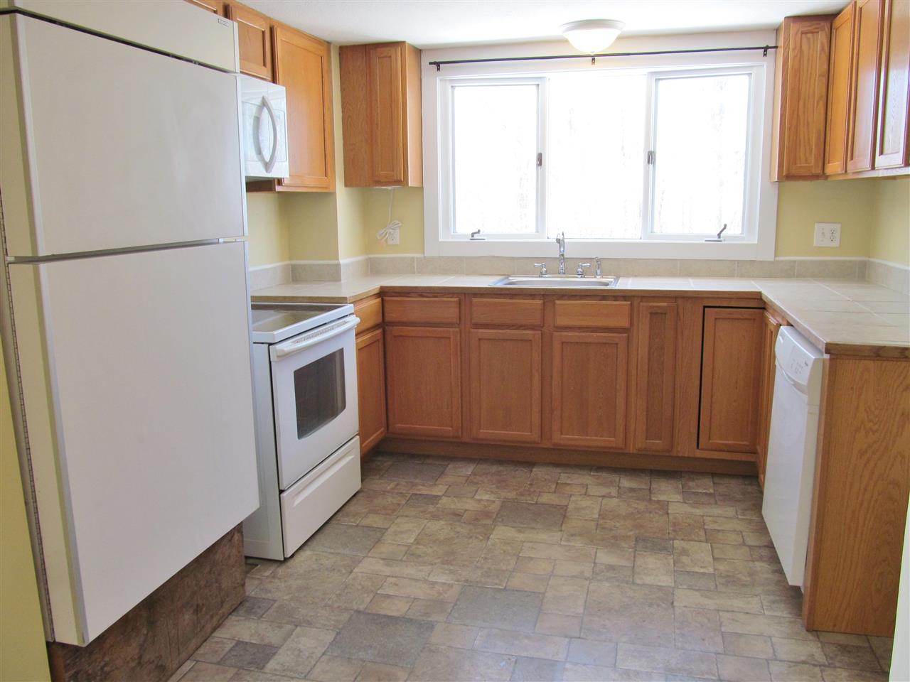 146 Snow Pond Road Concord, NH 03301 - Photo 6 of 28
