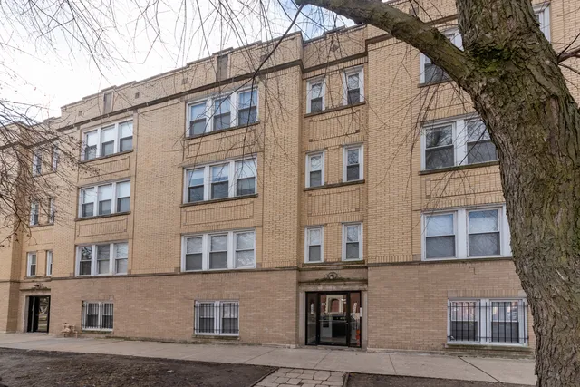 $1,000 | 1511 West Albion Avenue, Unit G, Chicago, IL 60626