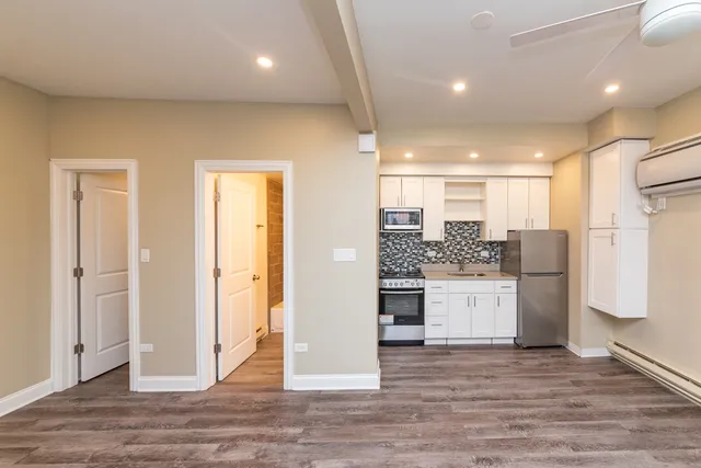 $1,000 | 1511 West Albion Avenue, Unit G, Chicago, IL 60626