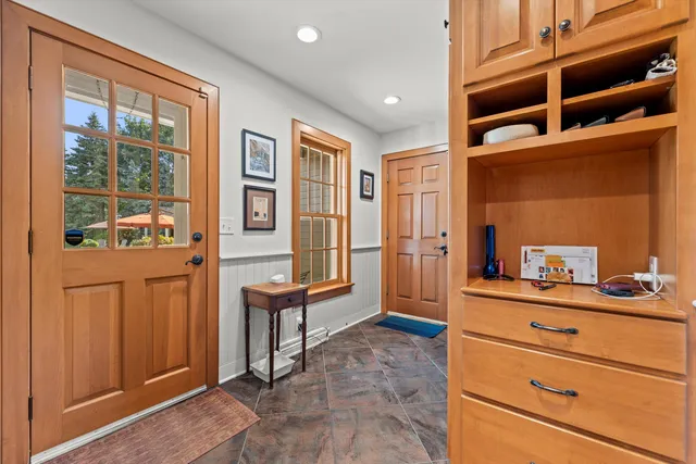 $1,099,000 | N40-w33325 Woodsview Drive, Nashotah, WI 53058