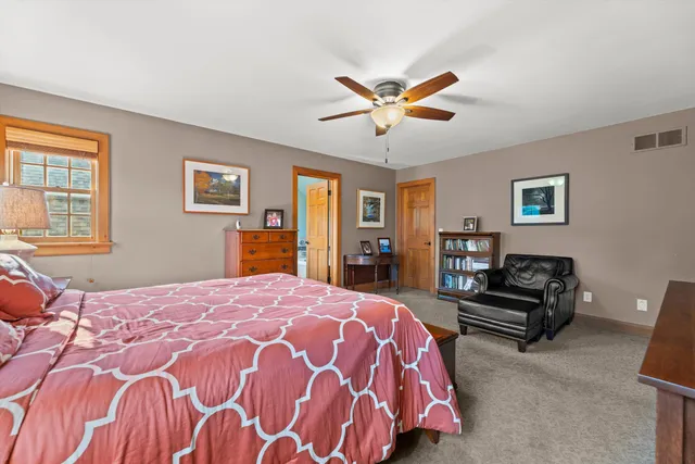 $1,099,000 | N40-w33325 Woodsview Drive, Nashotah, WI 53058