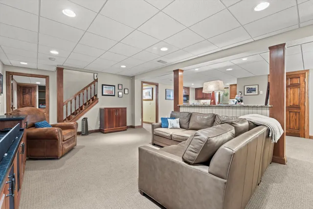 $1,099,000 | N40-w33325 Woodsview Drive, Nashotah, WI 53058