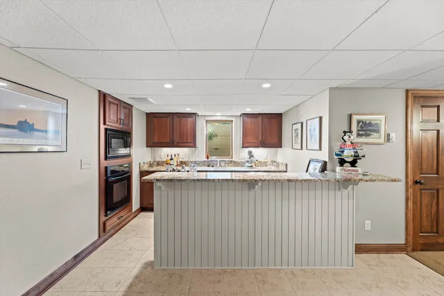 $1,099,000 | N40-w33325 Woodsview Drive, Nashotah, WI 53058