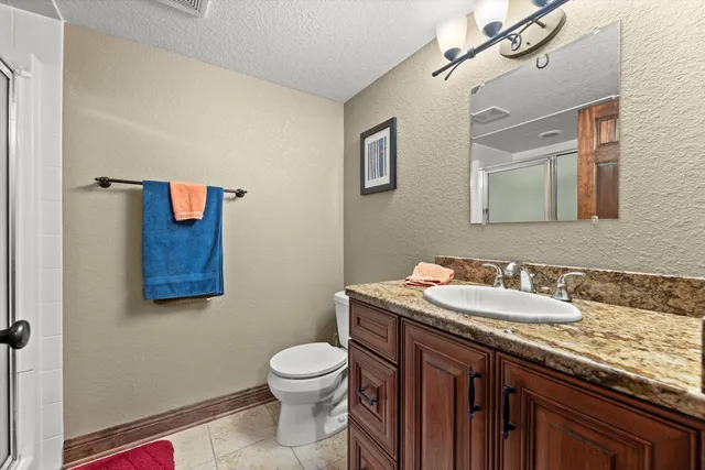 $1,099,000 | N40-w33325 Woodsview Drive, Nashotah, WI 53058