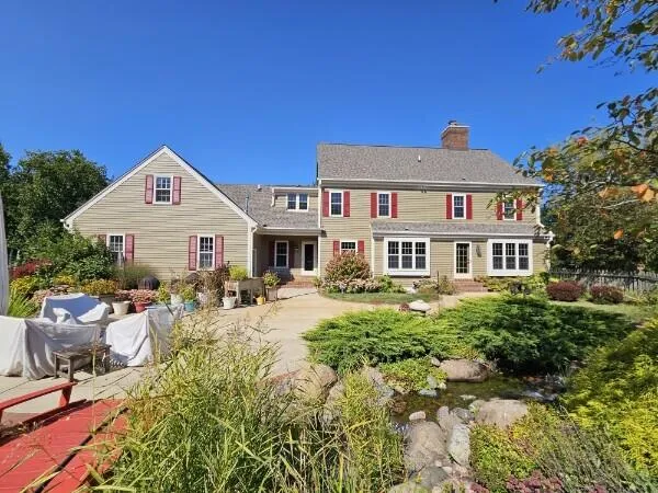 $1,099,000 | N40-w33325 Woodsview Drive, Nashotah, WI 53058