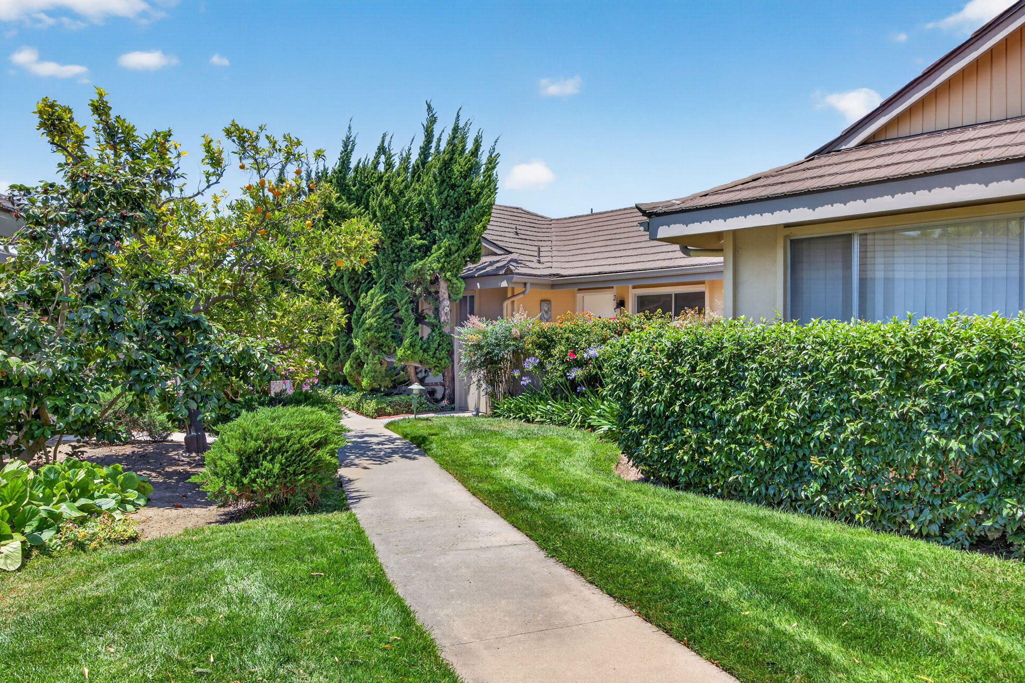 269 Moreton Bay Lane, Unit 2 Goleta, CA 93117 - Photo 3 of 49 5-web-or-mls-UpmarketMedia-268Mor-145