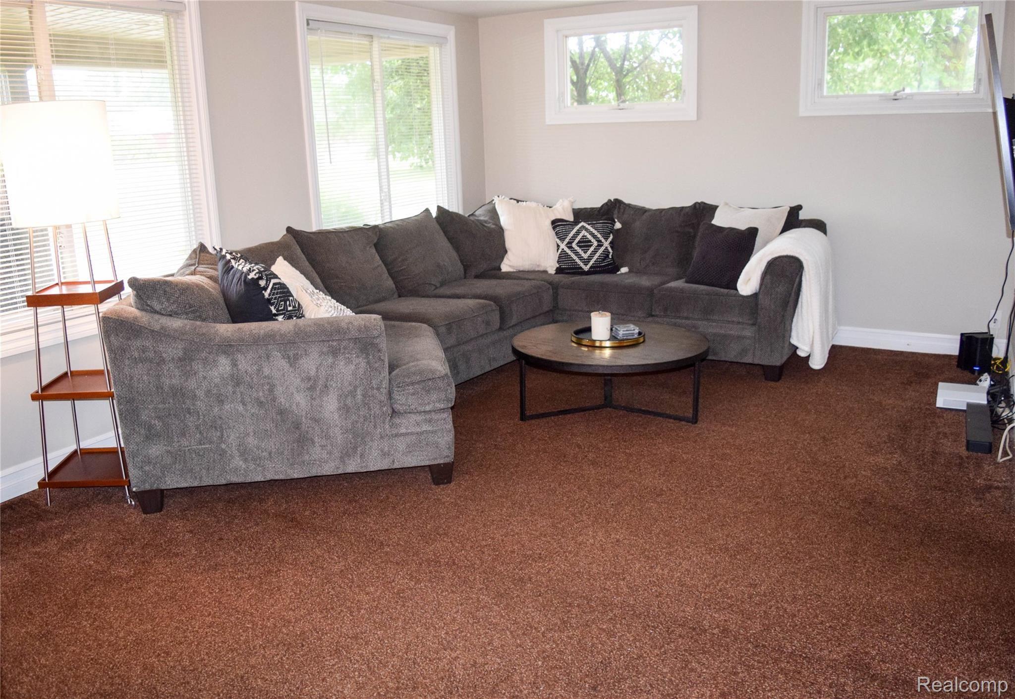 28295 Waltz Road New Boston, MI 48164 - Photo 13 of 36 DSC_0074.jpg