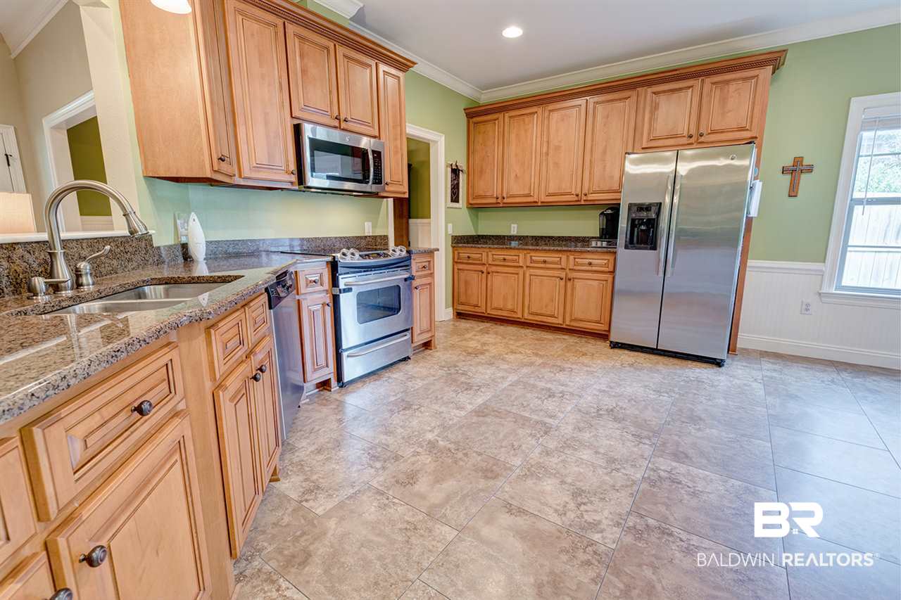 325 J J Michael Street Fairhope, AL 36532 - Photo 8 of 25 Kitchen