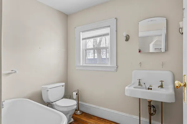 $224,900 | 4 Amherst Street, Augusta, ME 04330