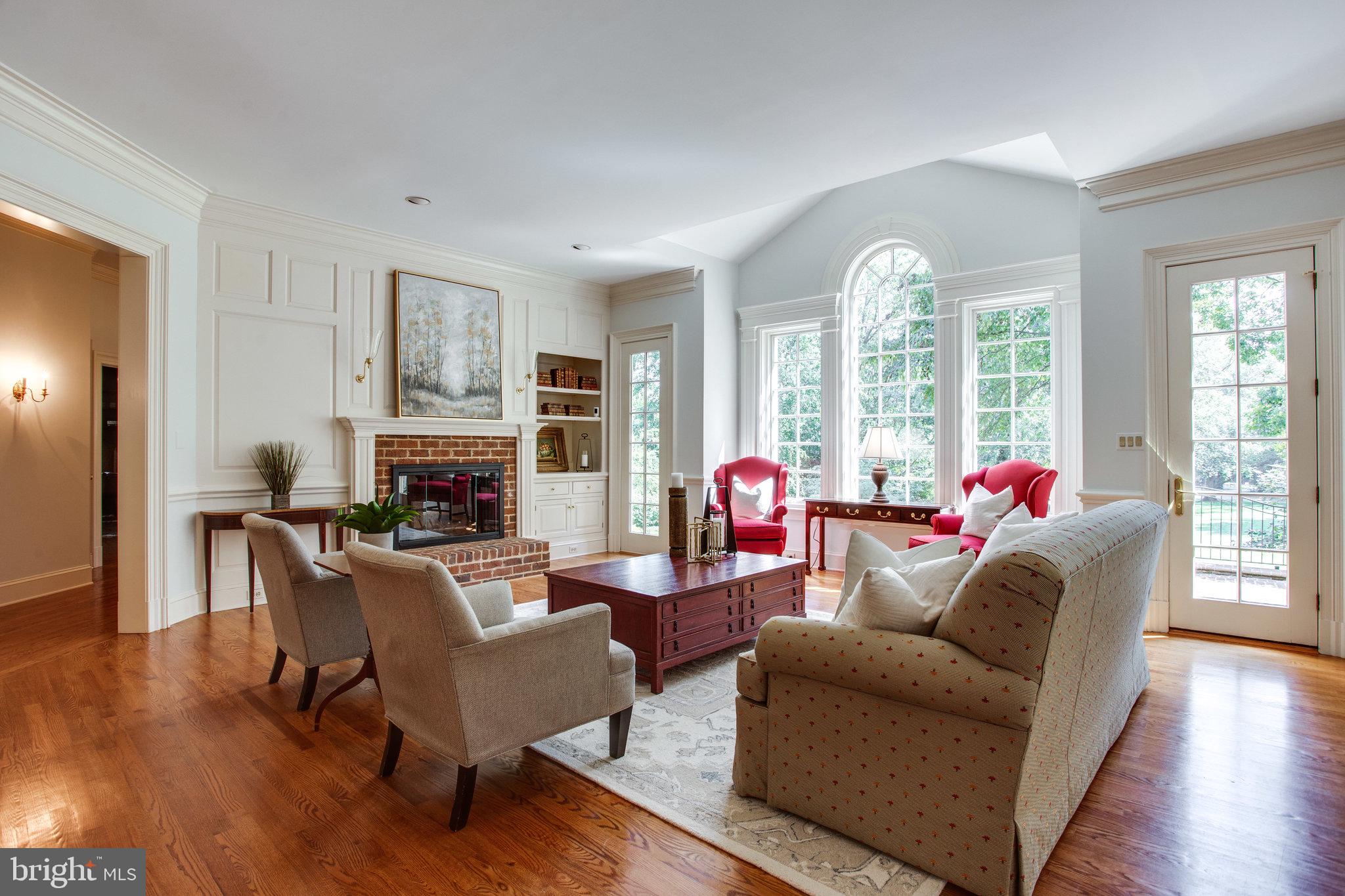 1008 Pine Hill Road McLean, VA 22101 - Photo 11 of 29 a living room with furniture or couch and a wooden floor