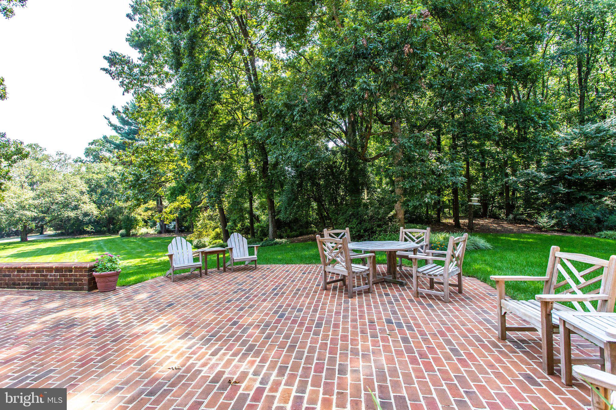 1008 Pine Hill Road McLean, VA 22101 - Photo 13 of 29 a view of sitting area with furniture and garden