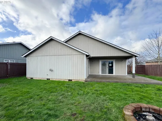 $421,000 | 513 Pegasus Court, Molalla, OR 97038