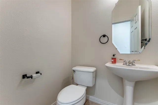 $685,000 | 3313 Shady Valley Road, Plano, TX 75025