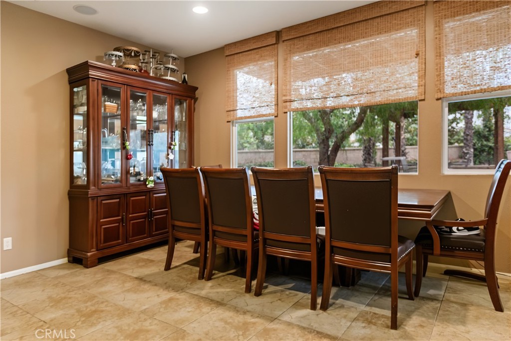 1842 Richards Place Upland, CA 91784 - Photo 10 of 29