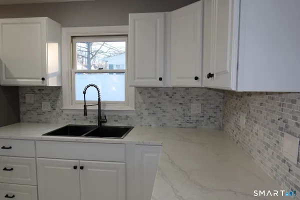 $329,999 | 73 Lanouette St Extension, Meriden, CT 06451