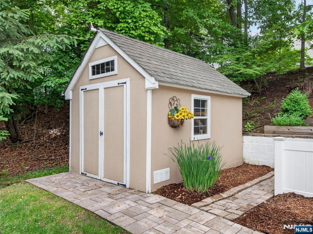 444 Lake Road Wyckoff, NJ 07481 - Photo 48 of 50