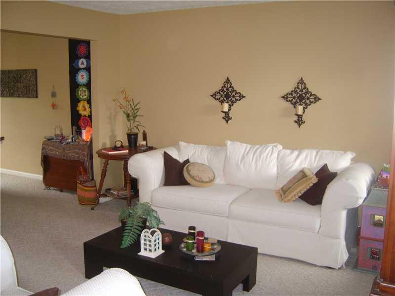 6930 Rutherford Drive Indianapolis, IN 46237 - Photo 3 of 24 Gallery Image 3