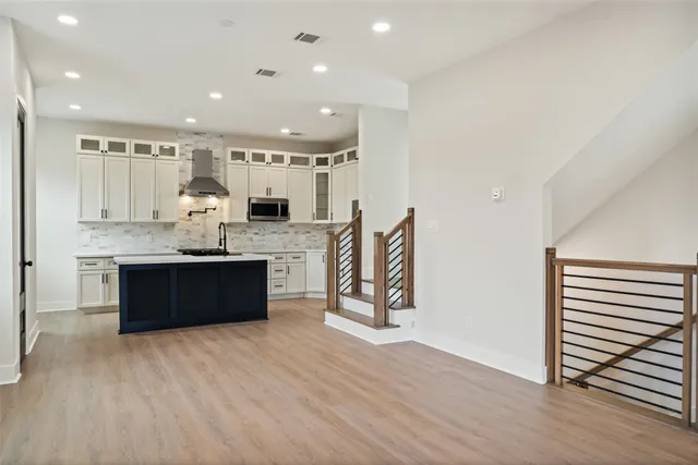 $2,650 | 1003 East 33rd Street, Houston, TX 77022