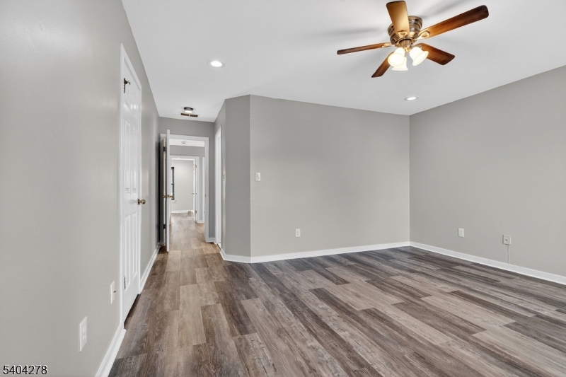 312 Greenfield Road Bridgewater, NJ 08807 - Photo 22 of 31