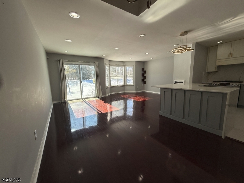 312 Greenfield Road Bridgewater, NJ 08807 - Photo 8 of 31