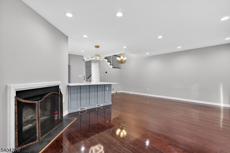 312 Greenfield Road Bridgewater, NJ 08807 - Photo 9 of 31