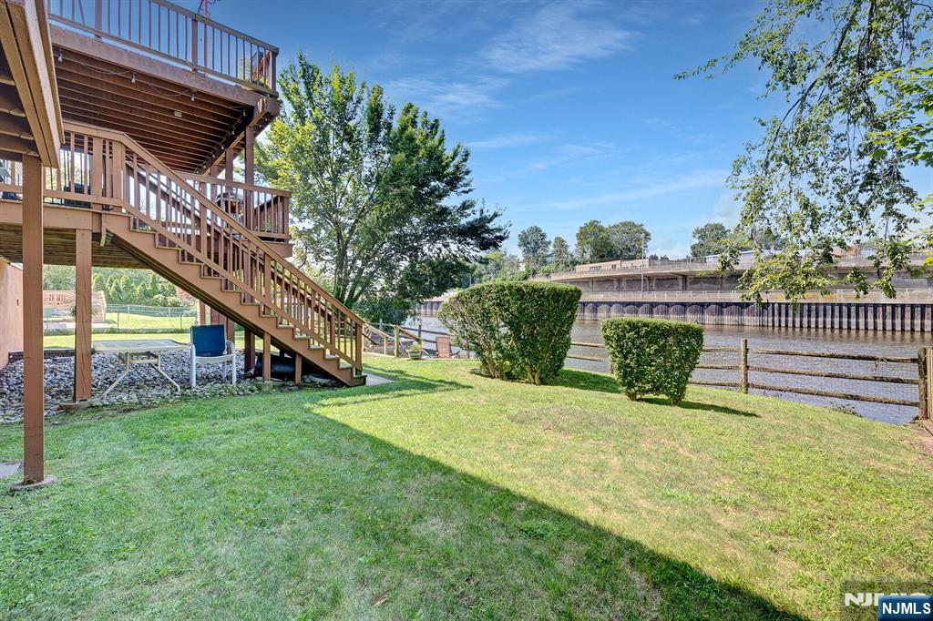 376 Riverside Avenue Rutherford, NJ 07070 - Photo 47 of 50 Gallery Image 47