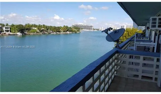 $250,000 | 6484 Indian Creek Drive, Unit 310, Miami Beach, FL 33141