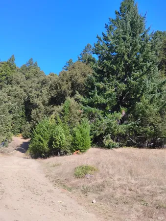 $129,000 | 4100 Hansen Ranch Road, Garberville, CA 95542