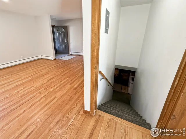 a view of utility room