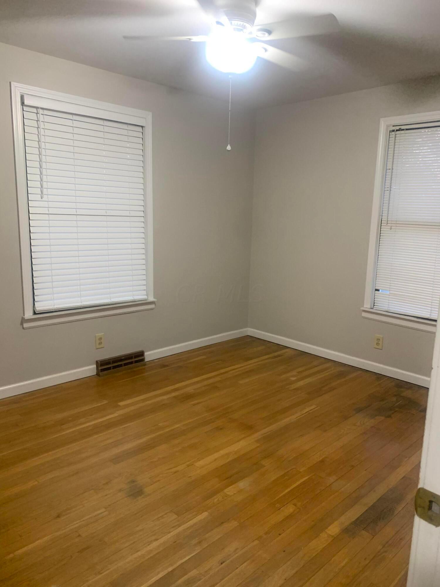 216 Putnam Road Heath, OH 43056 - Photo 27 of 42 57954431-73C5-4A7F-8407-4BB416D2B348