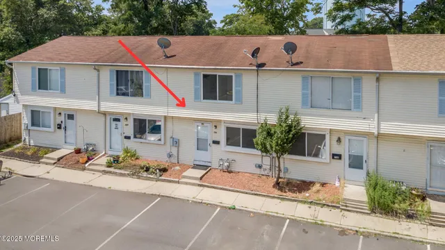 a view of a street with house