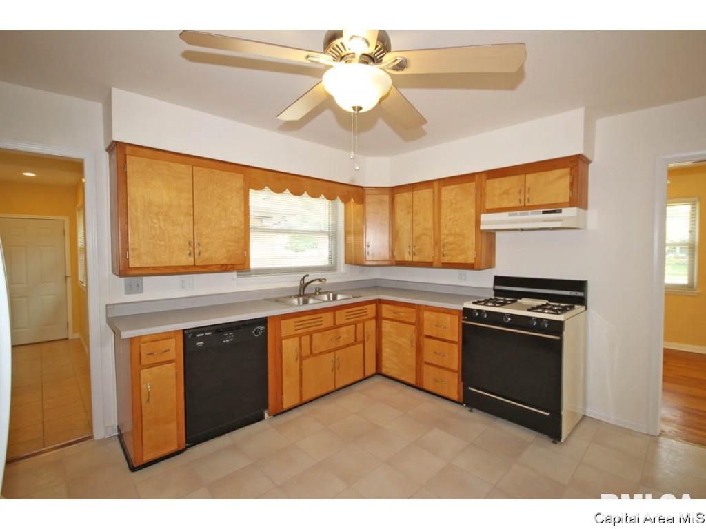 2152 South Walnut Street Springfield, IL 62704 - Photo 13 of 36