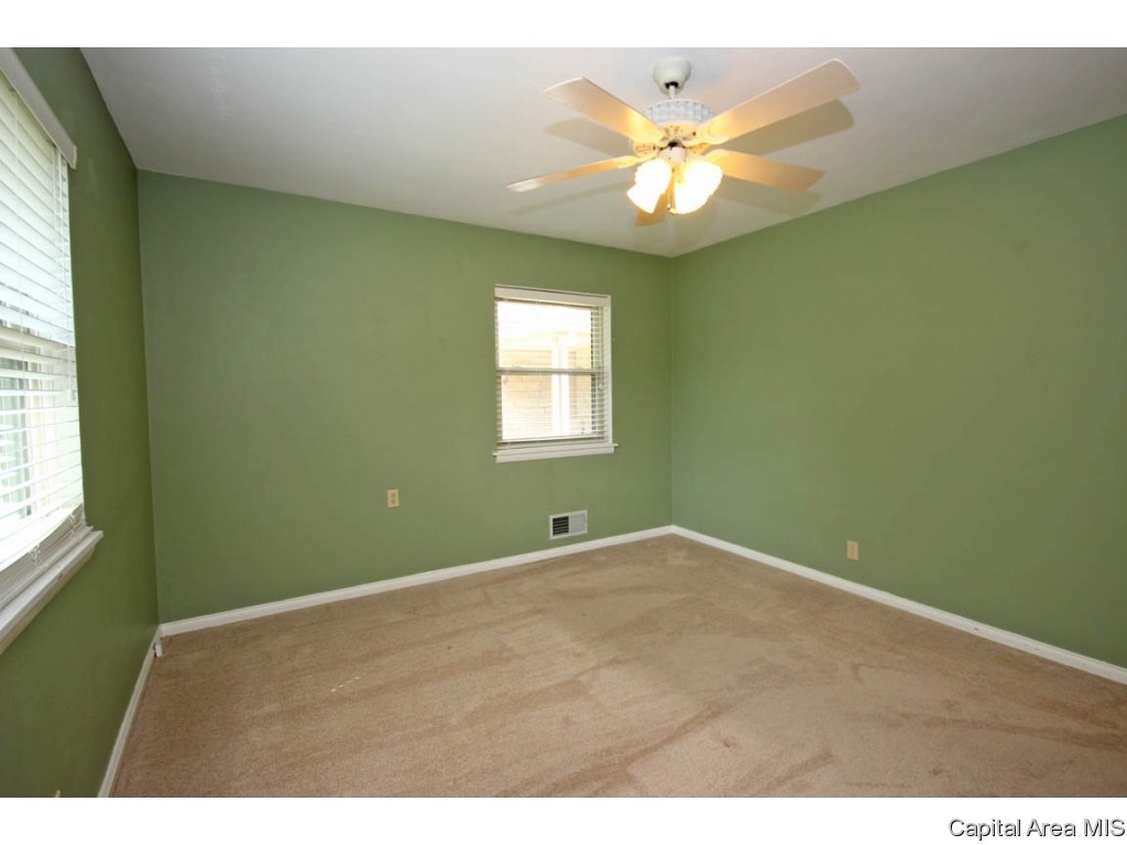 2152 South Walnut Street Springfield, IL 62704 - Photo 17 of 36