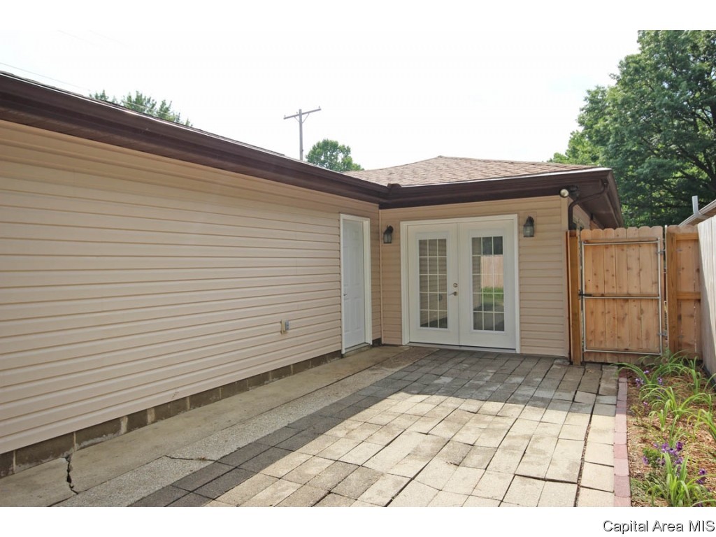 2152 South Walnut Street Springfield, IL 62704 - Photo 27 of 36
