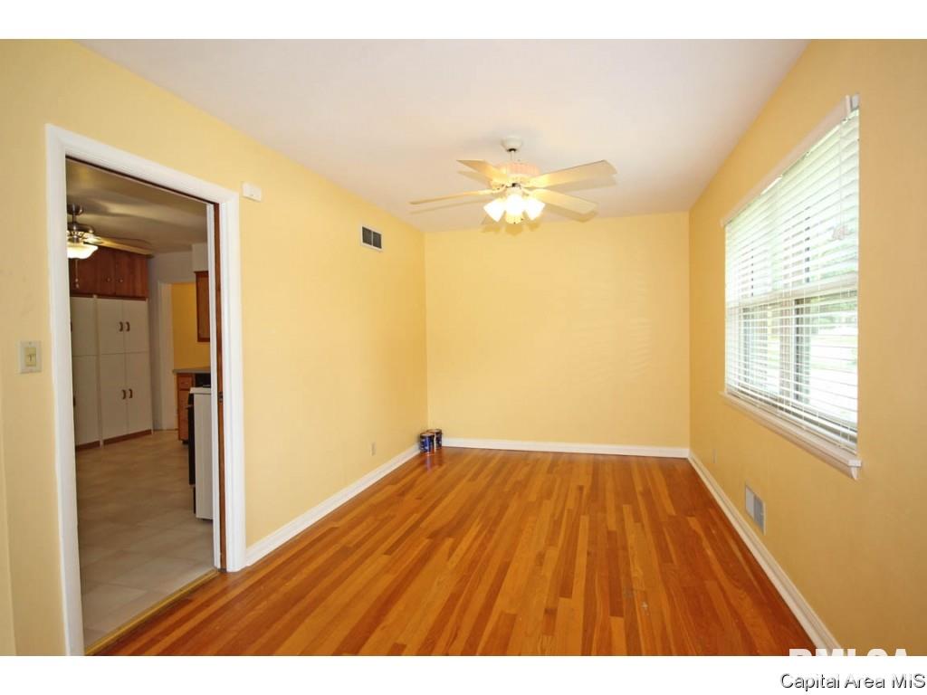 2152 South Walnut Street Springfield, IL 62704 - Photo 9 of 36