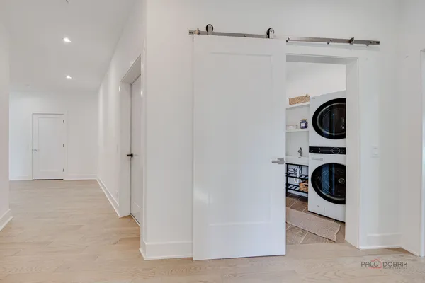 $3,700 | 19 Marina Drive, Des Plaines, IL 60016