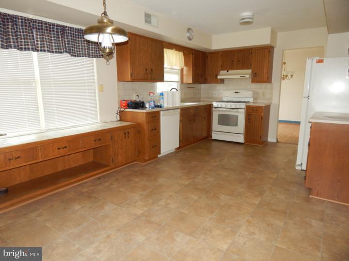 362 Estate Road Boyertown, PA 19512 - Photo 2 of 14 Gallery Image 2
