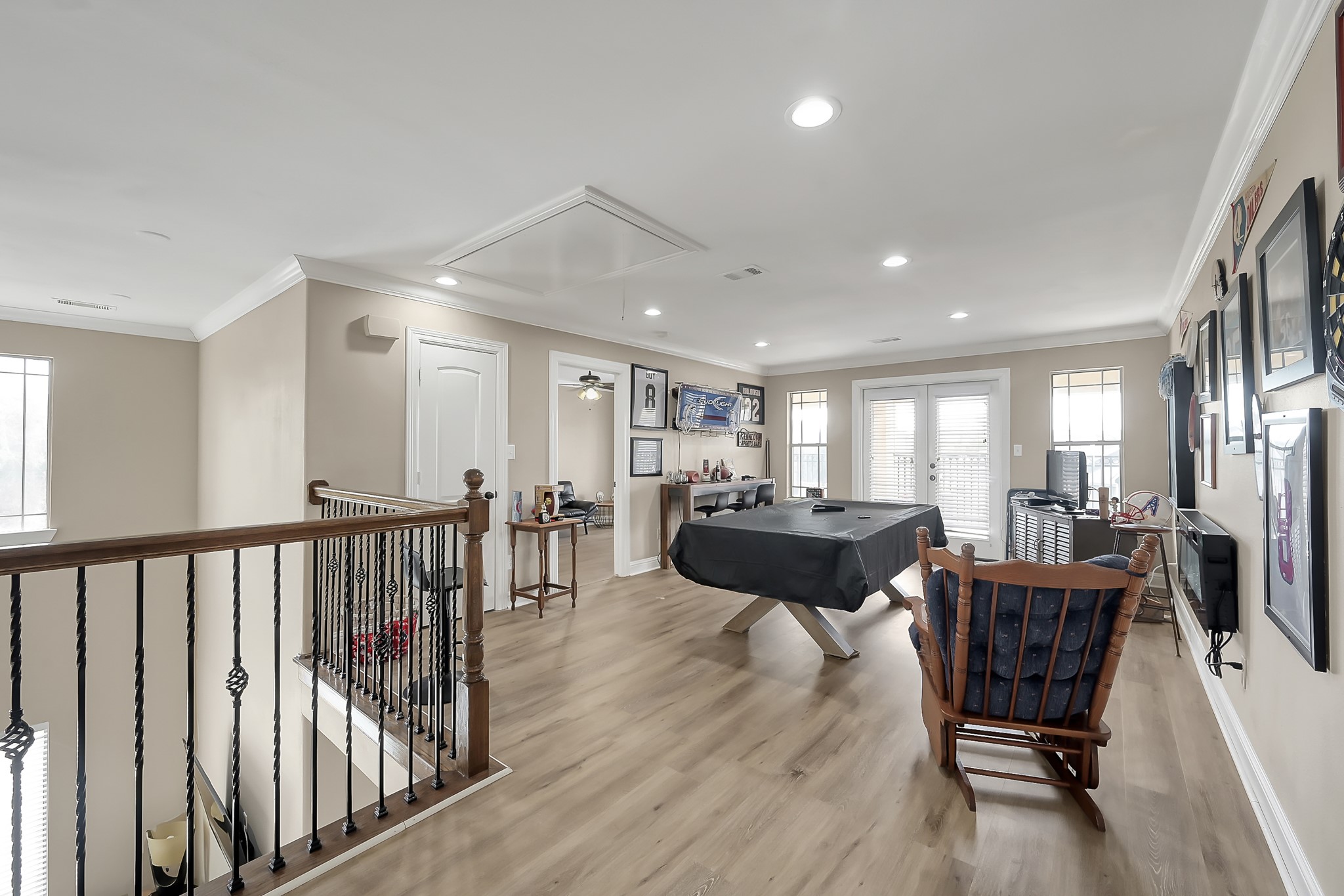 113 Capetown Way Montgomery, TX 77356 - Photo 27 of 39 a living room with furniture and a wooden floor