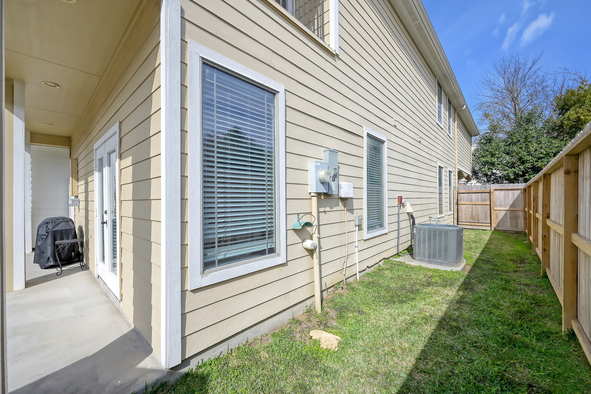 113 Capetown Way Montgomery, TX 77356 - Photo 39 of 39 a house view with a backyard space