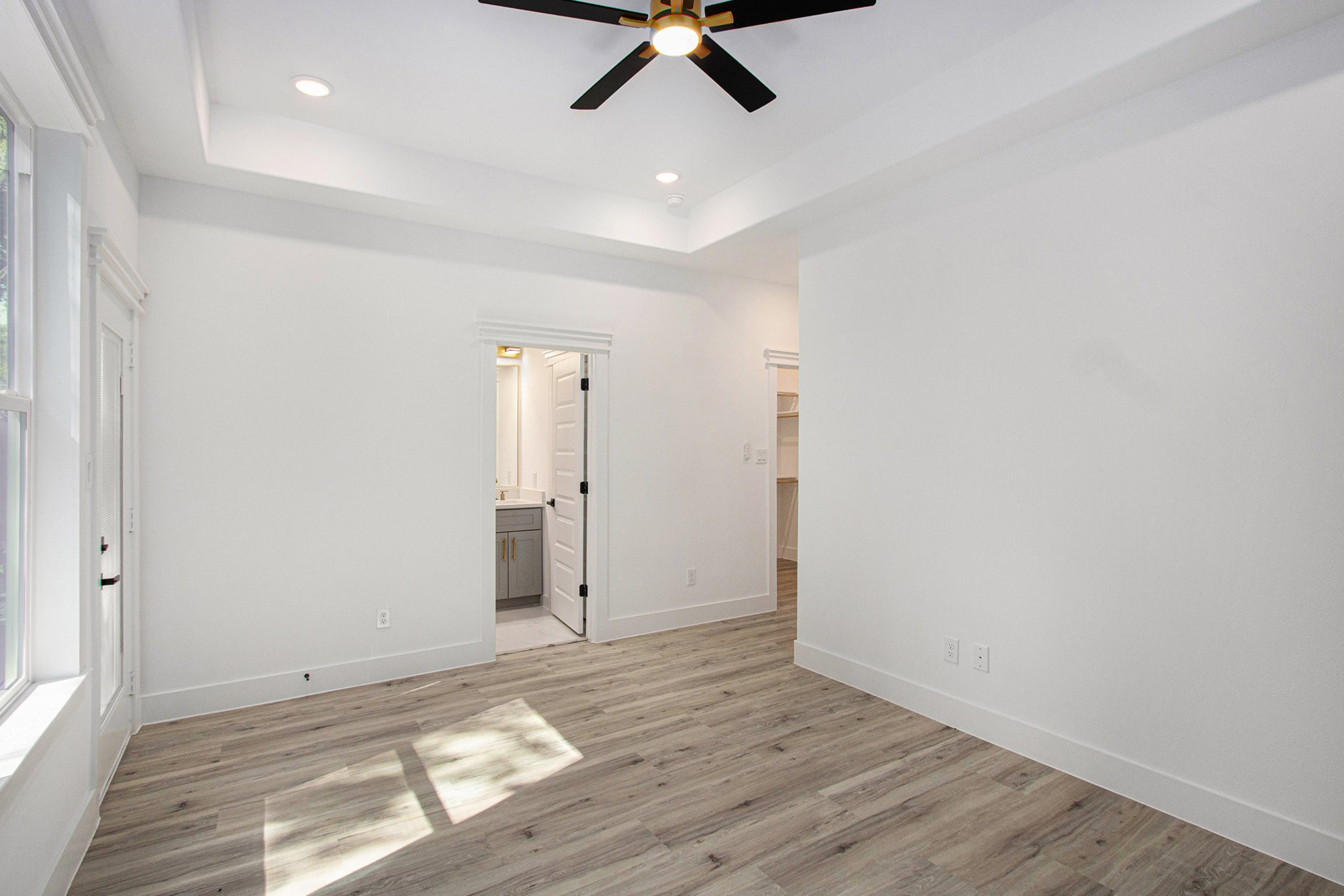 3652 Seabrook Street, Unit A Houston, TX 77021 - Photo 16 of 27 wooden floor in an empty room