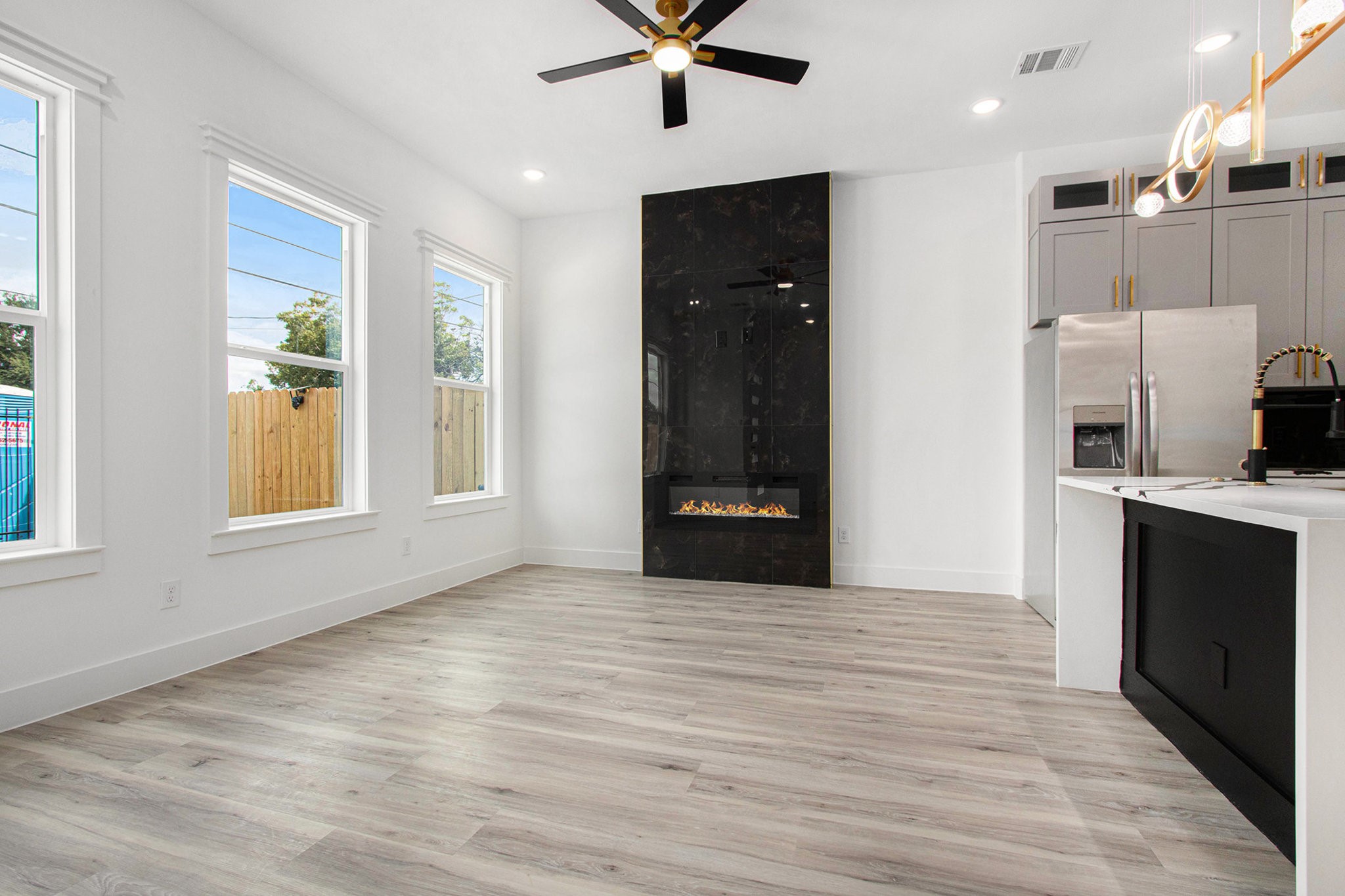 3652 Seabrook Street, Unit A Houston, TX 77021 - Photo 8 of 27 a view of kitchen with sink and refrigerator