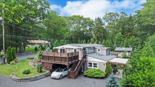 $399,900 | 262 Marilou Lane, Bartonsville, PA 18321