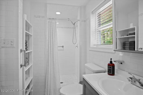 $399,900 | 262 Marilou Lane, Bartonsville, PA 18321