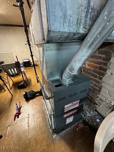 831 London Road Cleveland, OH 44110 - Photo 7 of 11 Utilities featuring heating unit