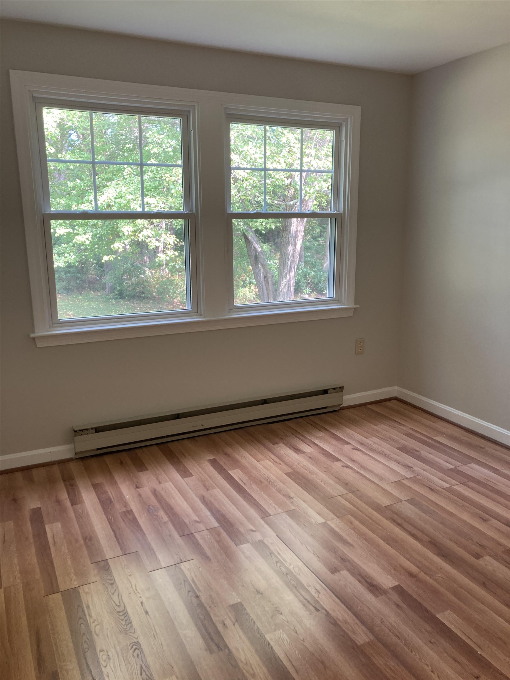 23 High Street Stratham, NH 03885 - Photo 8 of 12 Gallery Image 8