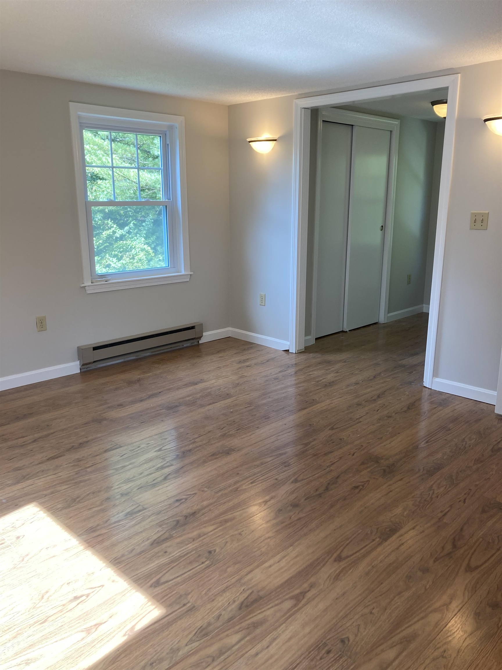 23 High Street Stratham, NH 03885 - Photo 9 of 12 Gallery Image 9