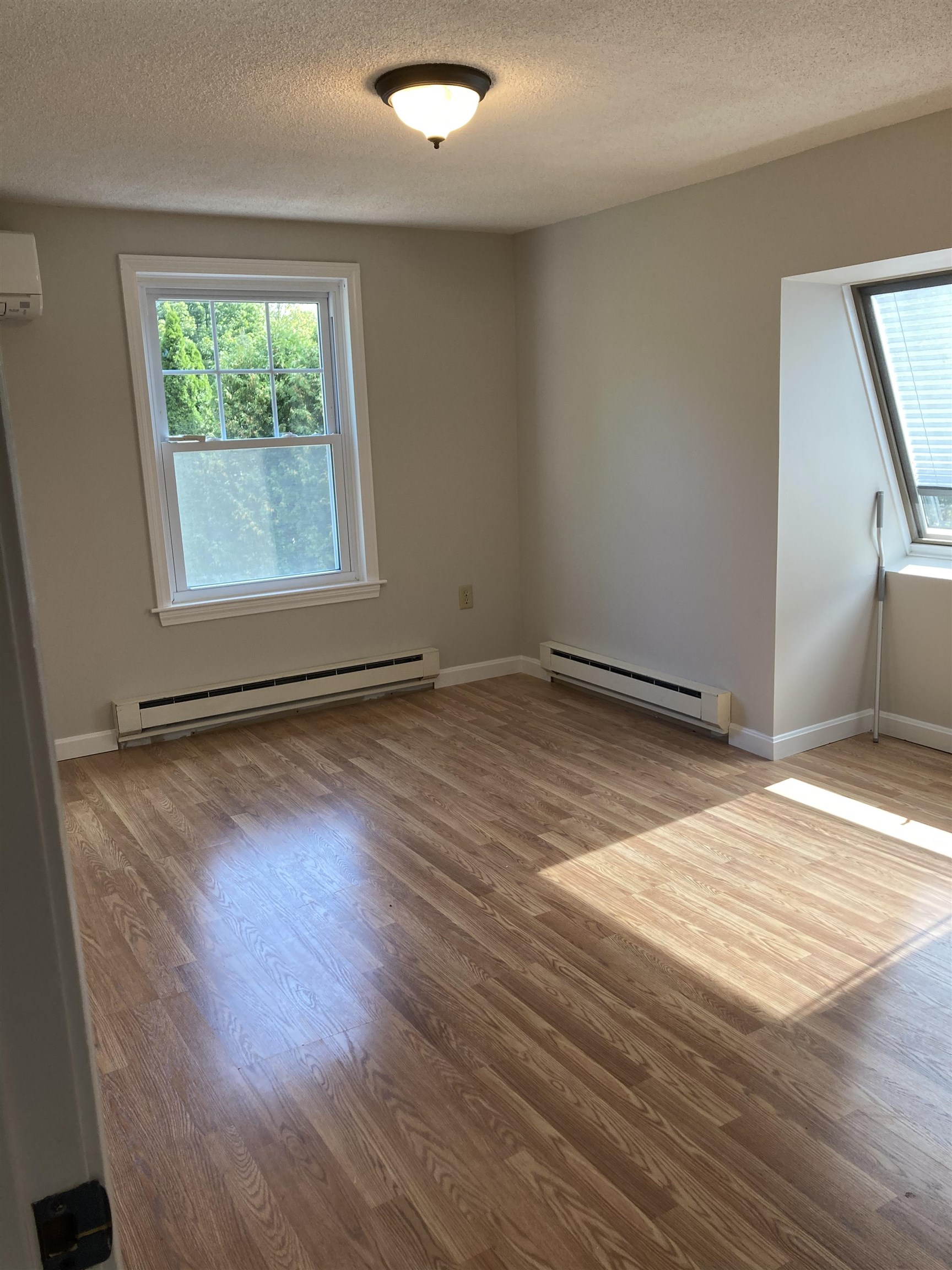23 High Street Stratham, NH 03885 - Photo 10 of 12 Gallery Image 10