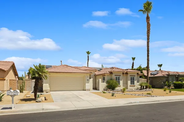 $4,695 | 37762 Drexell Drive, Palm Desert, CA 92211
