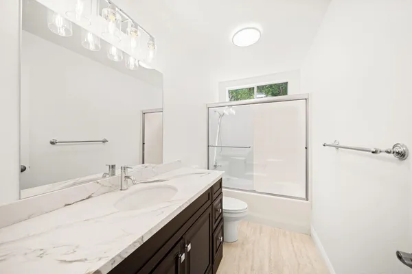 $4,695 | 37762 Drexell Drive, Palm Desert, CA 92211