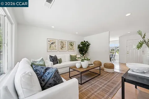 $1,250,000 | 8 Ketelsen Court, Moraga, CA 94556